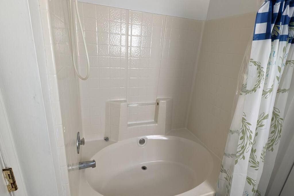 Haven - Uptown/Airport Corridor Villa Charlotte Exterior photo